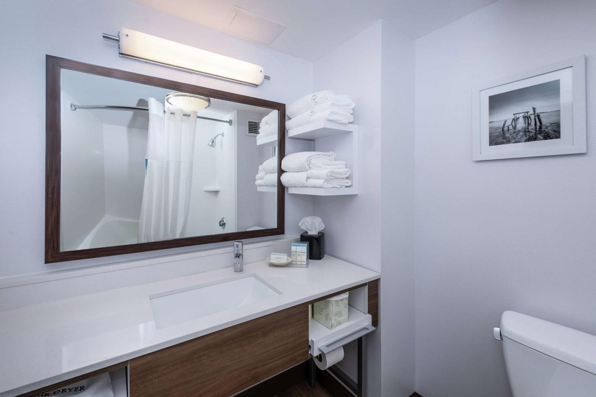 Hampton Inn Fall River/Westport North Westport Экстерьер фото
