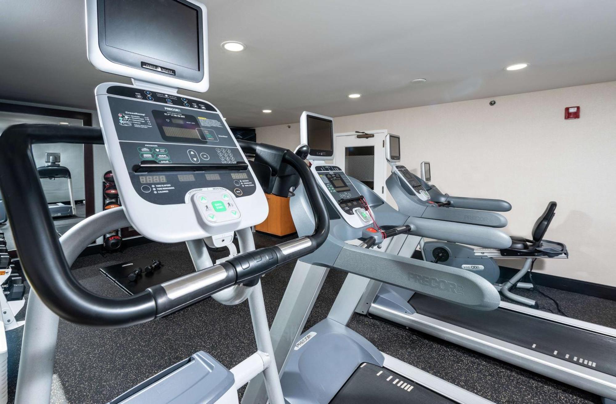 Hampton Inn Fall River/Westport North Westport Экстерьер фото