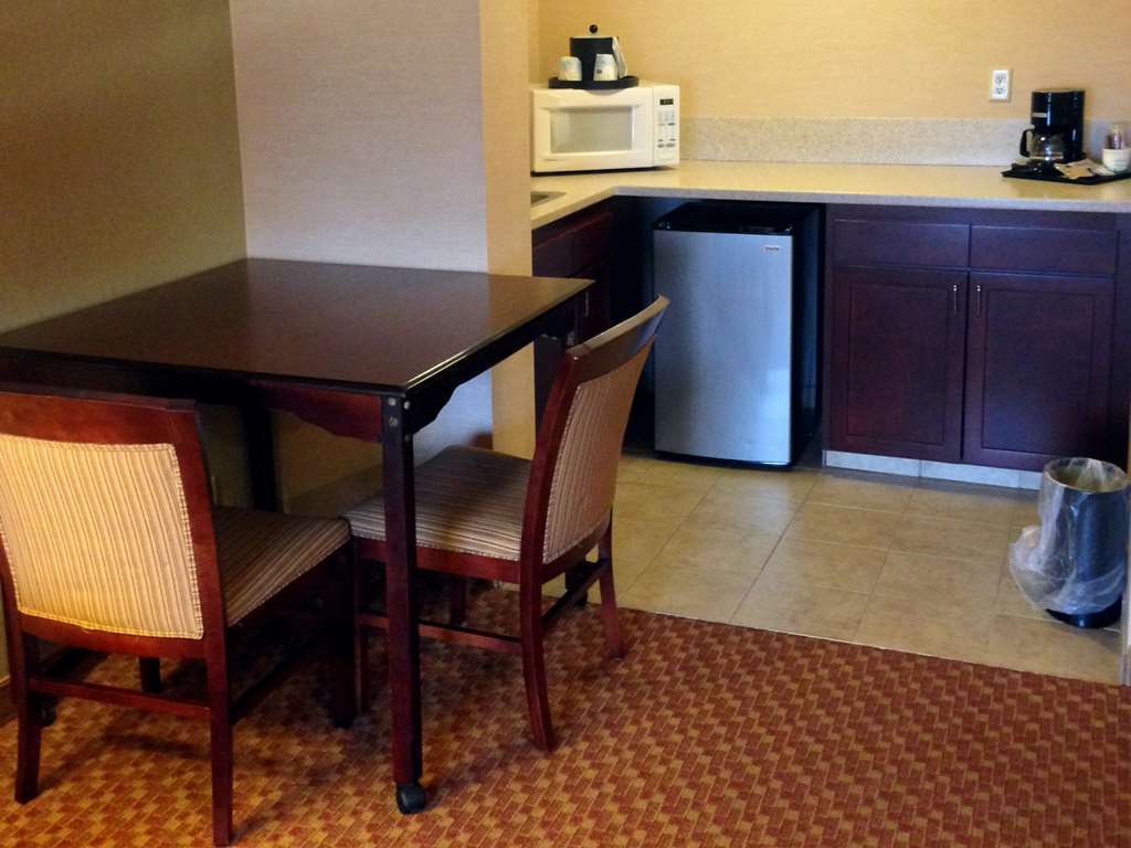 Hampton Inn Fall River/Westport North Westport Номер фото