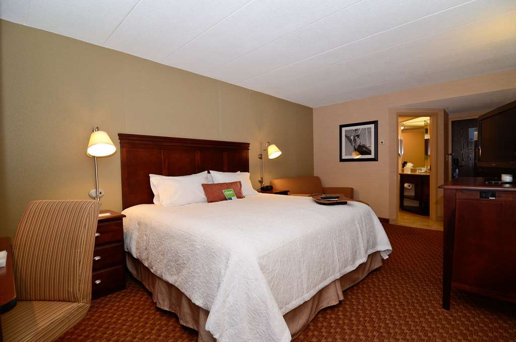 Hampton Inn Fall River/Westport North Westport Номер фото